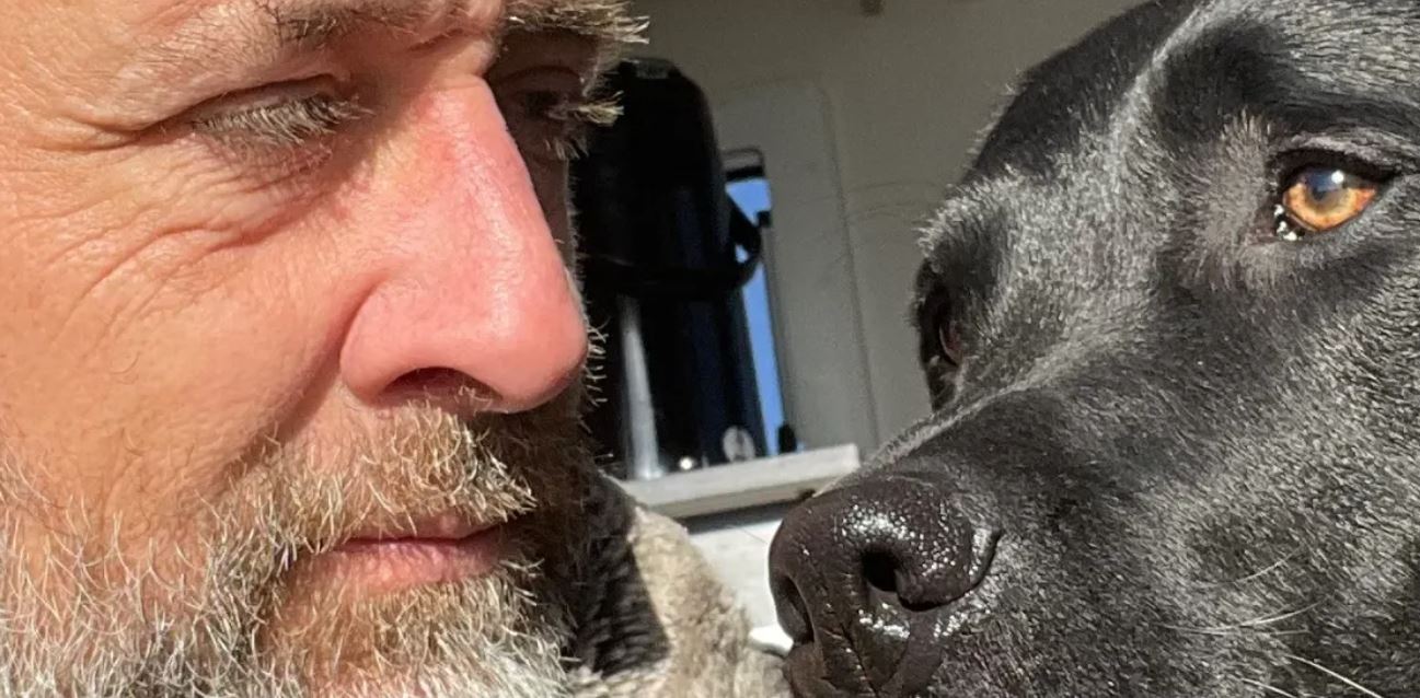 Alex en hond
